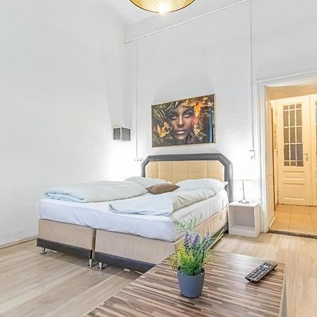 Chic Apartment- Suitable For Longstays Near Matzleinsforferplatz Vienne Extérieur photo