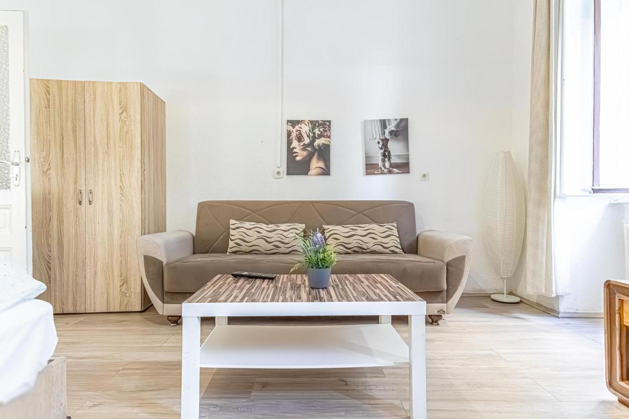 Chic Apartment- Suitable For Longstays Near Matzleinsforferplatz Vienne Extérieur photo